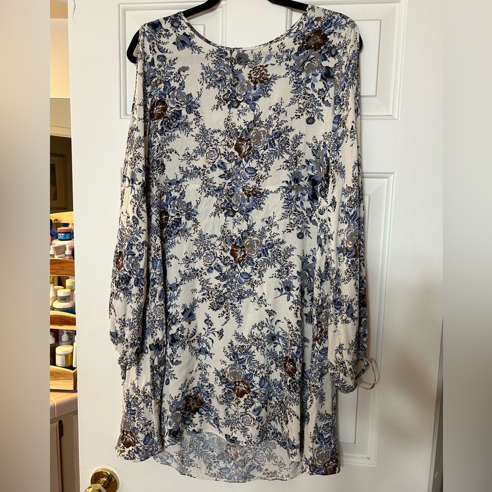 AE Cold Shoulder Floral Dress